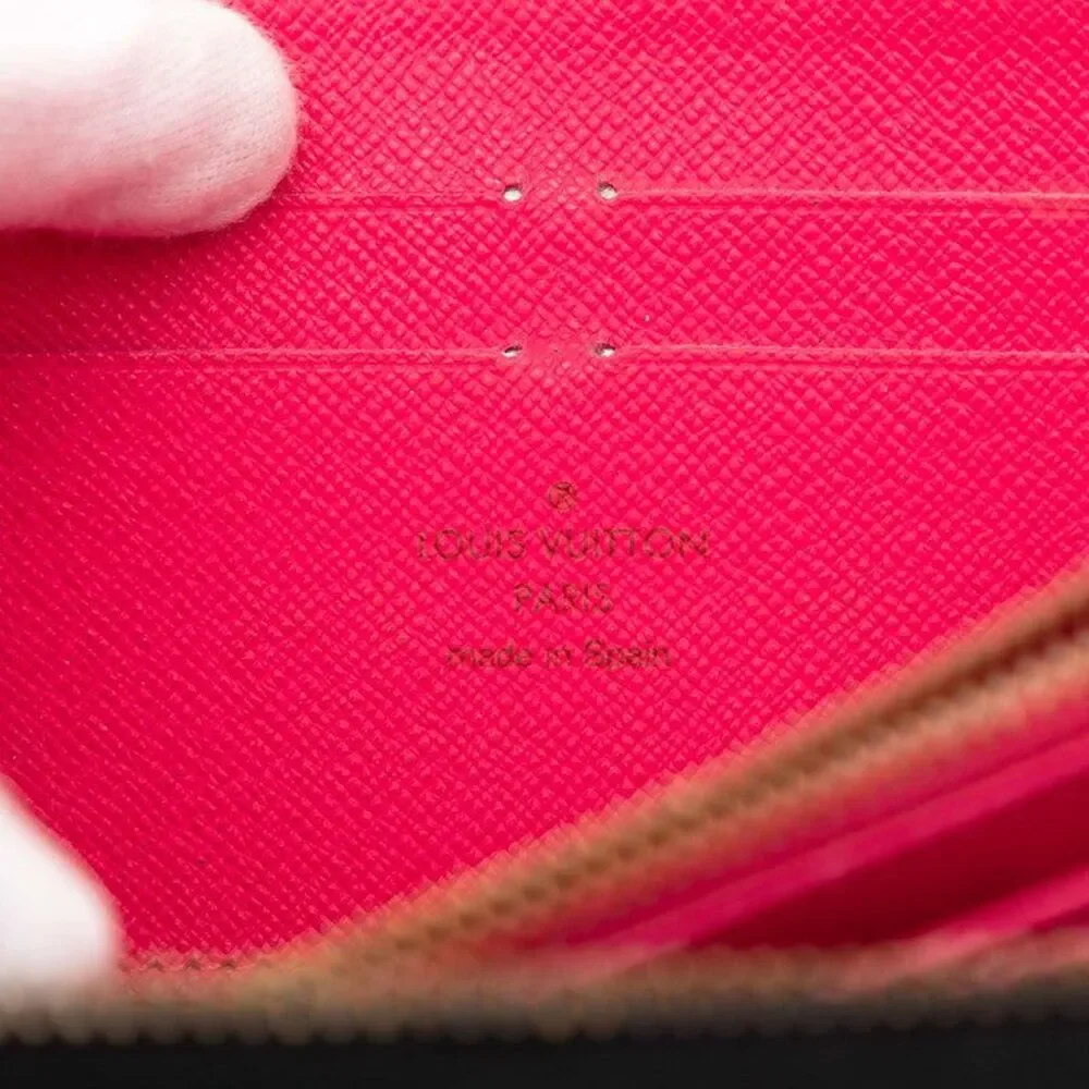 Louis Vuitton Zippy Wallet M60243